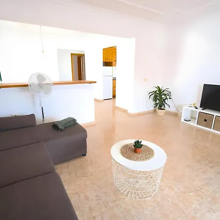 Kalendra Rofe - Amplia Y Tranquila Apartament